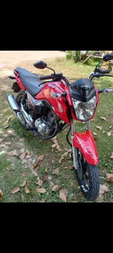 Vendo Fan 160 Semi-nova único dono 2023.