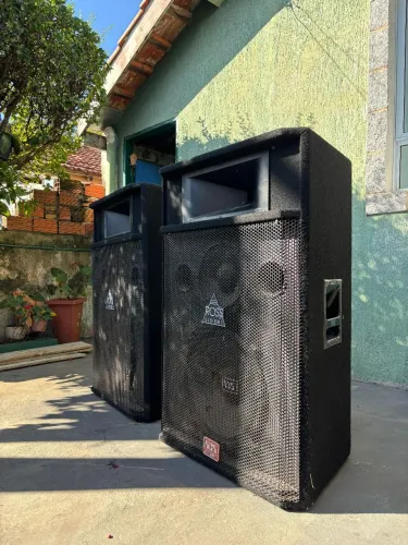 Caixas de som profissionais ROSS SYSTEMS RCS153 - par