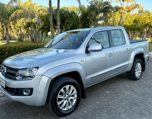 Volkswagen Amarok High.cd 2.0 16V TDI 4X4 Dies. AUT 2013