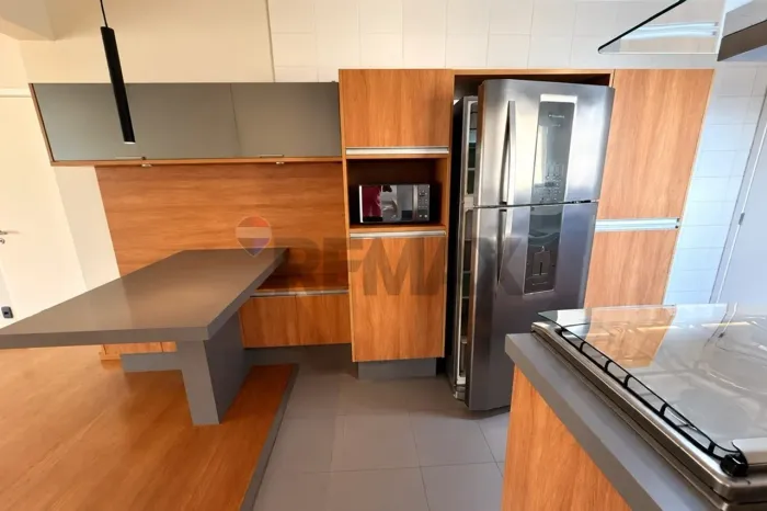 Apartamento Mobiliado para Alugar na Vila Leopoldina | 142 m², 3 Suítes, 2 Vagas, Varanda