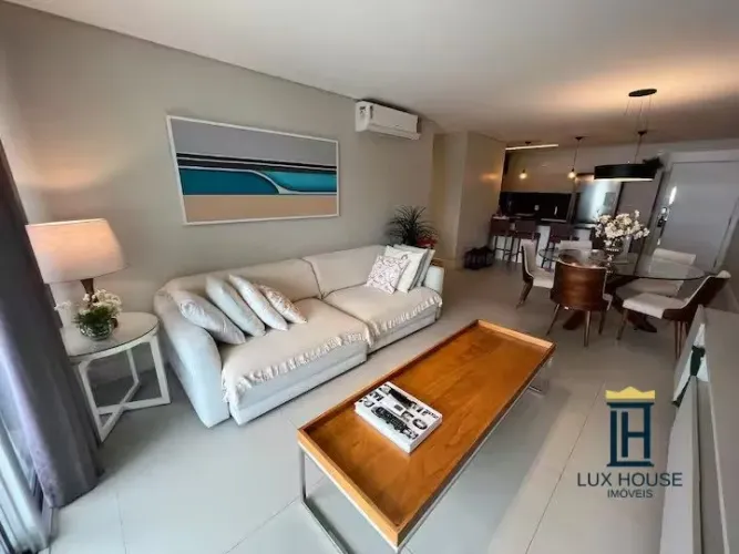 Apartamento de 2 Dormitórios em Jurerê Locação Anual