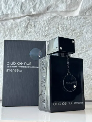 Perfumes femininos e masculinos