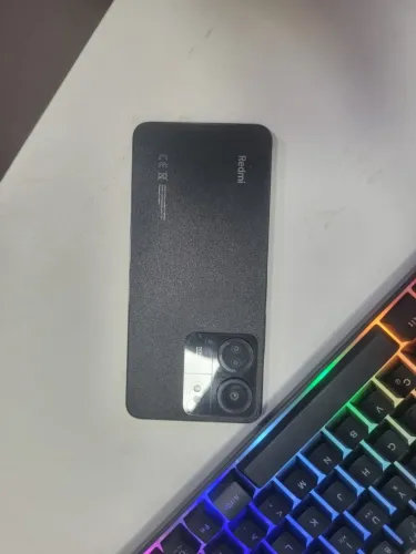 Celular Xaiome semi-novo 13c 256G