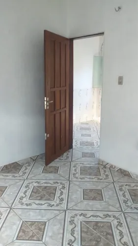 Alugo casa