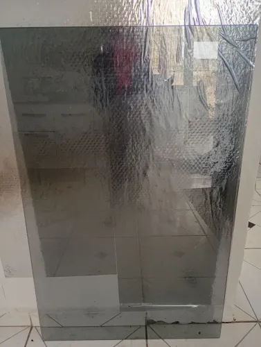 Vidro de mesa fumê 