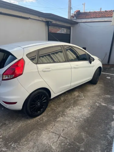 Ford Fiesta SE 1.6 16V Flex 5P 2016