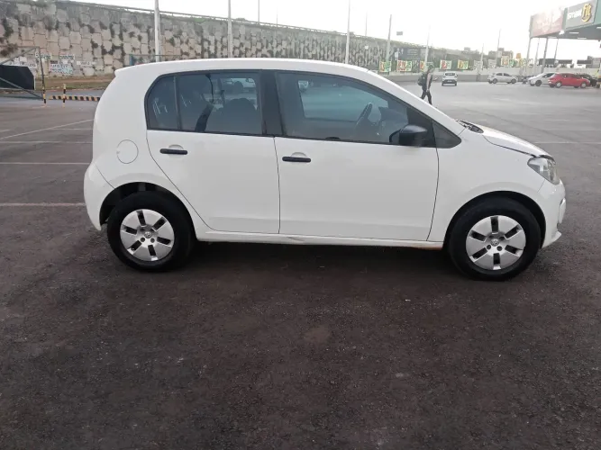 Volkswagen Up! Take 1.0 Total Flex 12V 5P 2015