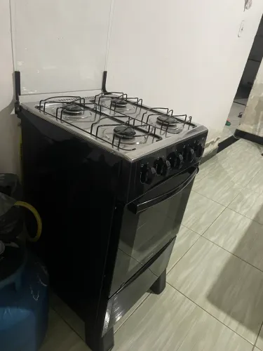 Vendo fogão semi novo 