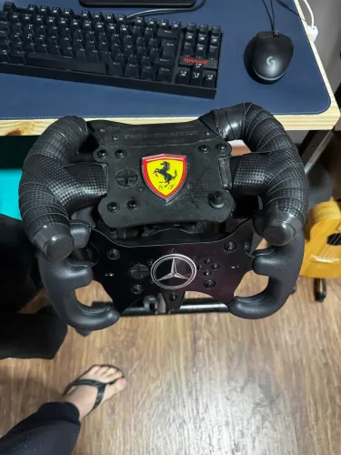 Thrustmaster T300 GT + 3 Aros + Pedais