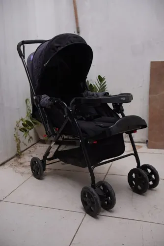 Carrinho de Bebê Reverse