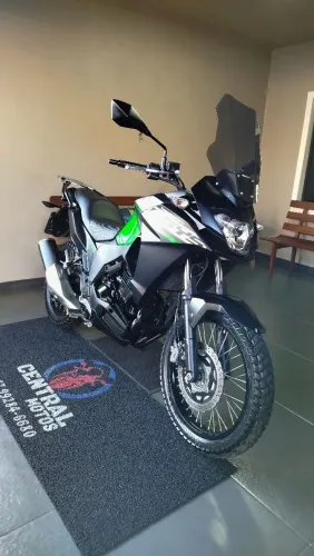 Vende-se Versys Único Dono top Financiamos *