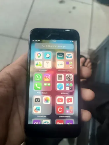iPhone SE