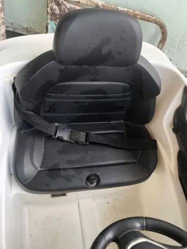carinho infantil elétrico a bateria funcionando perfeitamente + Controle remoto