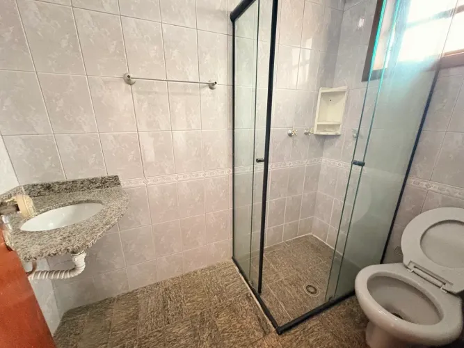 SOBRADO LINDO COM PISCINA