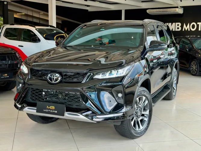 Toyota Hilux SW4 Diamond 2.8 TB 4X4 Die. Aut. 2025