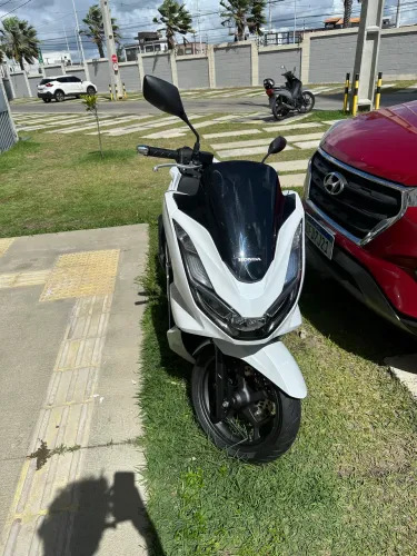 Honda PCX capa de revista