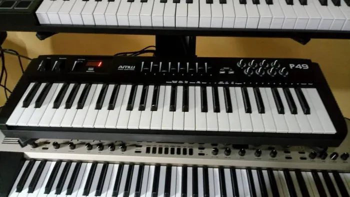 Vendo Midi controlador amw p49