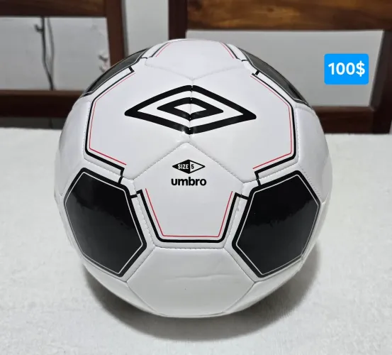 Bola de futebol de campo da Umbro original