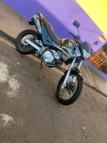 VENDO FALCON NX 400 2005 