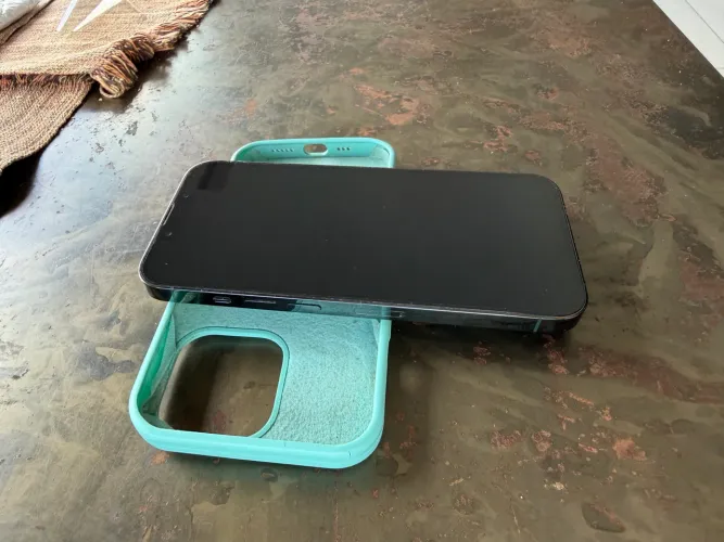 iPhone 13 Pro de 128GB na cor Verde Alpino