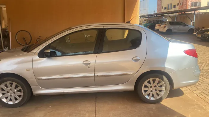 Peugeot 207 Sedan Passion XS 1.6 Flex 16V 4P 2012