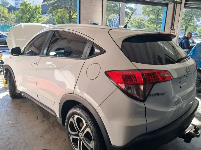 Tampa traseira Honda hrv 2016 a 2021