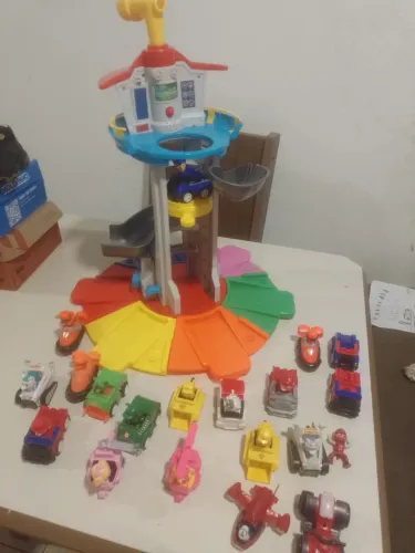 Torre patrulha canina