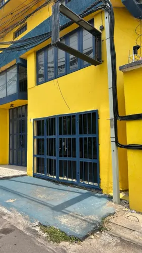 Aluga-se sala comercial