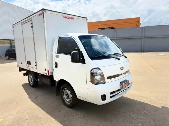 Kia Bongo 2021 - Pronto para Trabalhar | IPVA 2026 Pago