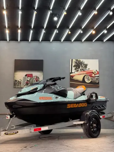 JET SKI WAKE PRO 170 2022 COM 80 HORAS, SOM, CAPA, SUPORTE PRANCHA, TORRE DE WAKE !!