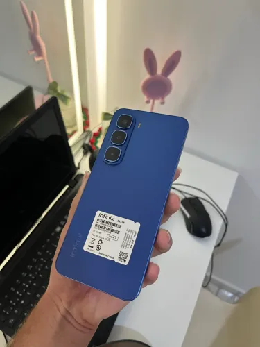 Infinix hot 60i 256 gigas zerado 