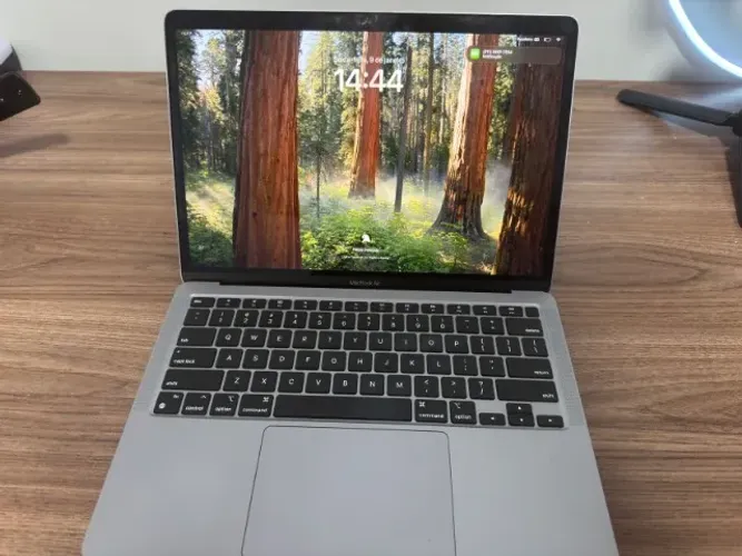 Macbook M1 pouquissimo usado em excelente estado