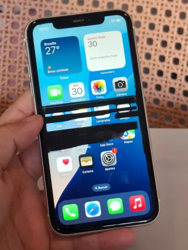 iPhone 11