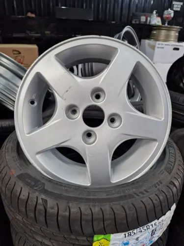 Jogo de rodas Peugeot aro 14 originais 