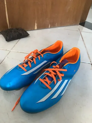 Chuteira Adidas F50 Azul e Laranja Campo Original Tam 44 BR / 12 US