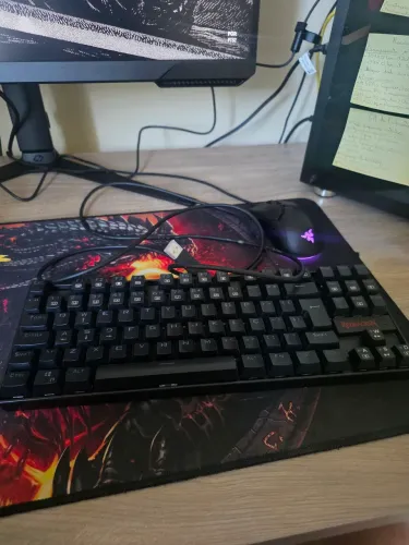 Teclado redragon e mouse razer viper mini