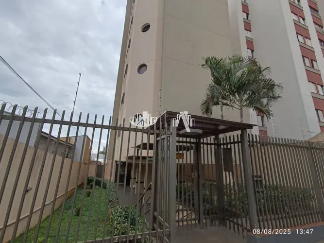 Kitnet no Edif. Crystal com 1 Quarto para alugar, 27 m² por R$ 1.400/mês - Centro - Londri
