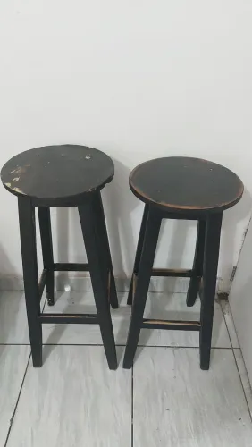2 bancos de madeira