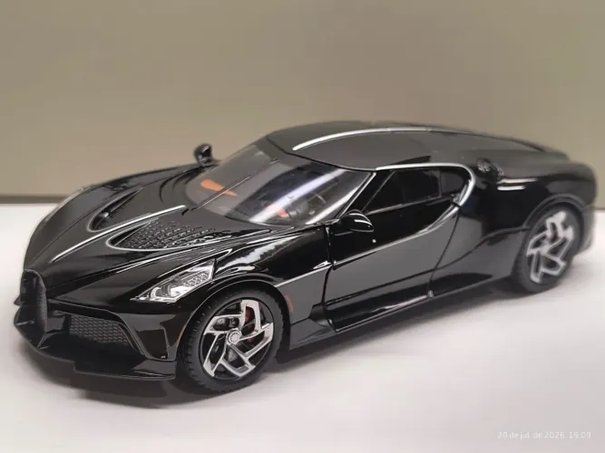 Bugatti La Voiture Noire Escala 1 24 