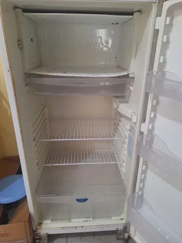 Geladeira Dako (com defeito)
