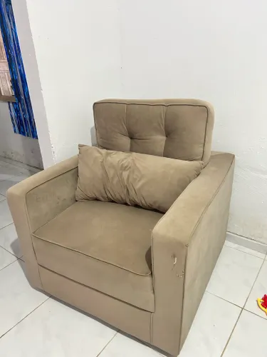 Poltrona com almofada