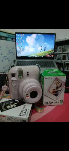 Fujifilm Instax Mini 12 Rosa + Acessórios