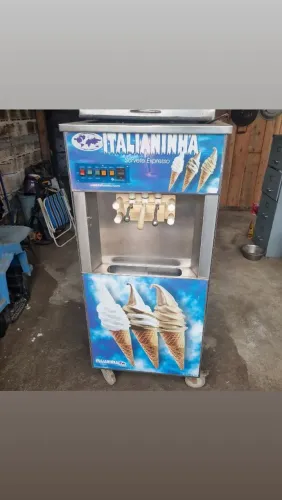 Maquina de sorvete trifásica leia o anúncio 