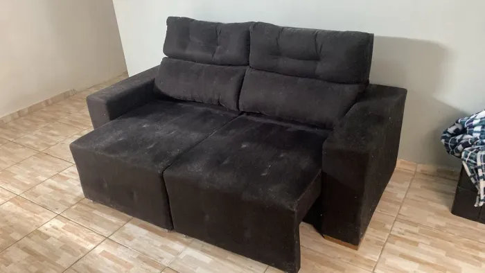 Sofá  reclinável  semi novo 