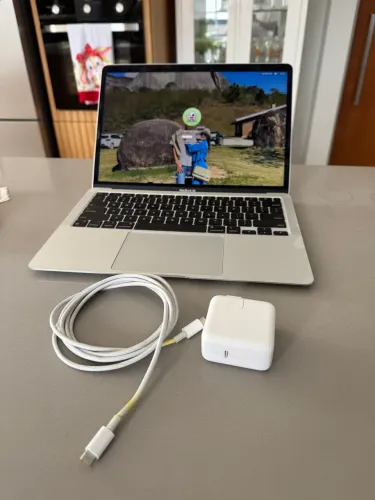 MacBook Air M1 2020 256GB armazenamento Usado 1 vez (ciclo bateria 2)