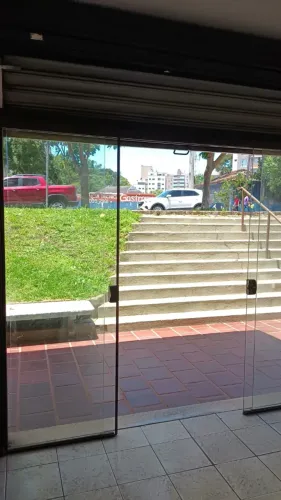 Loja térrea centro S.Jose R$ 150 ac propostas