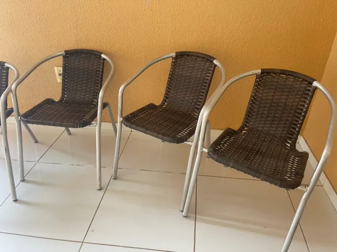 Cadeiras em ótimo estado
