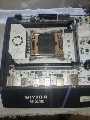 Placa mãe X99 D4 QIYID DDR4 TPM 2.0 NOVA