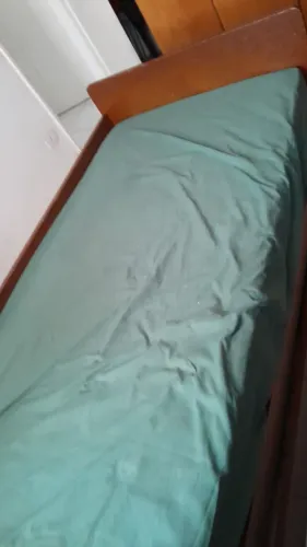Uma bicama sem o colchão