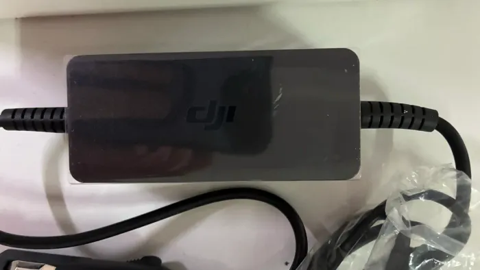 DJI Phantom 4 carregador veicular